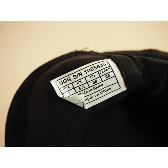 Ugg Black Suede Black Snakeskin Detail Zipper Ankle Boots, Size 7 (US) - Picture 7 of 10